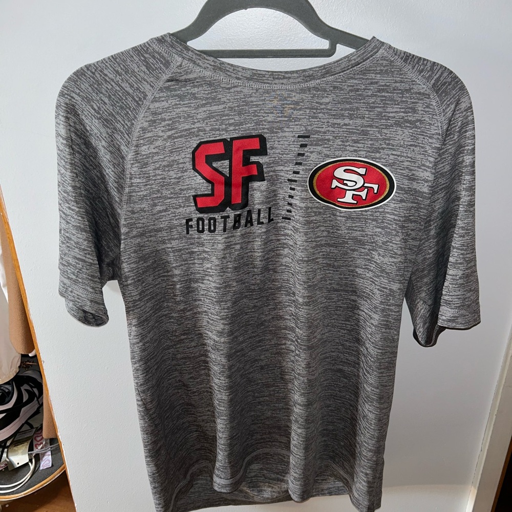 NFL Team Apparel San Fransisco 49ers Gray T-Shirt
